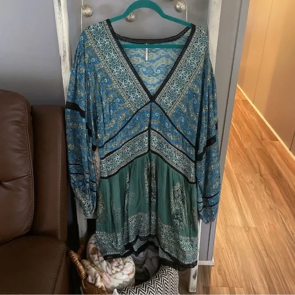 Free People Luna Scarf Print Tunic Size Large - Picture 2 of 8